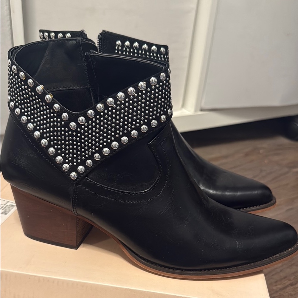 Black Studded Ankle Boots patrizia Tysgen